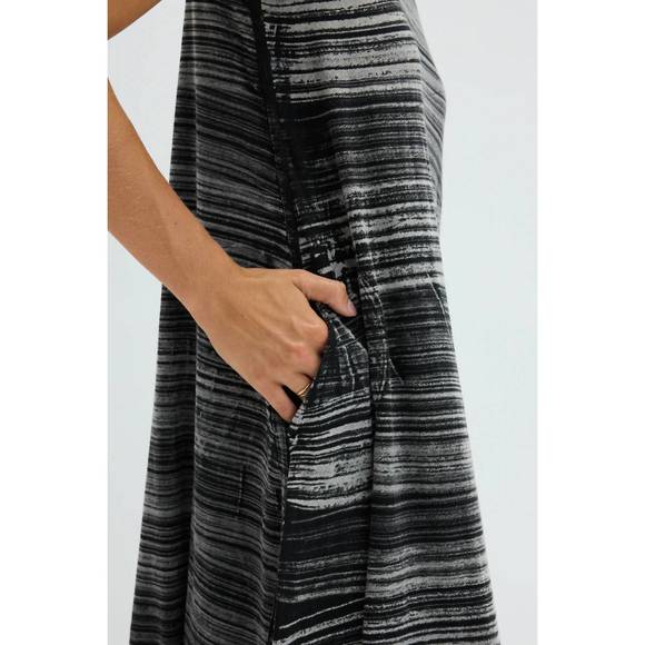 NEW RAQUEL ALLEGRA cocoon dress in brush black - Picture 4 of 4